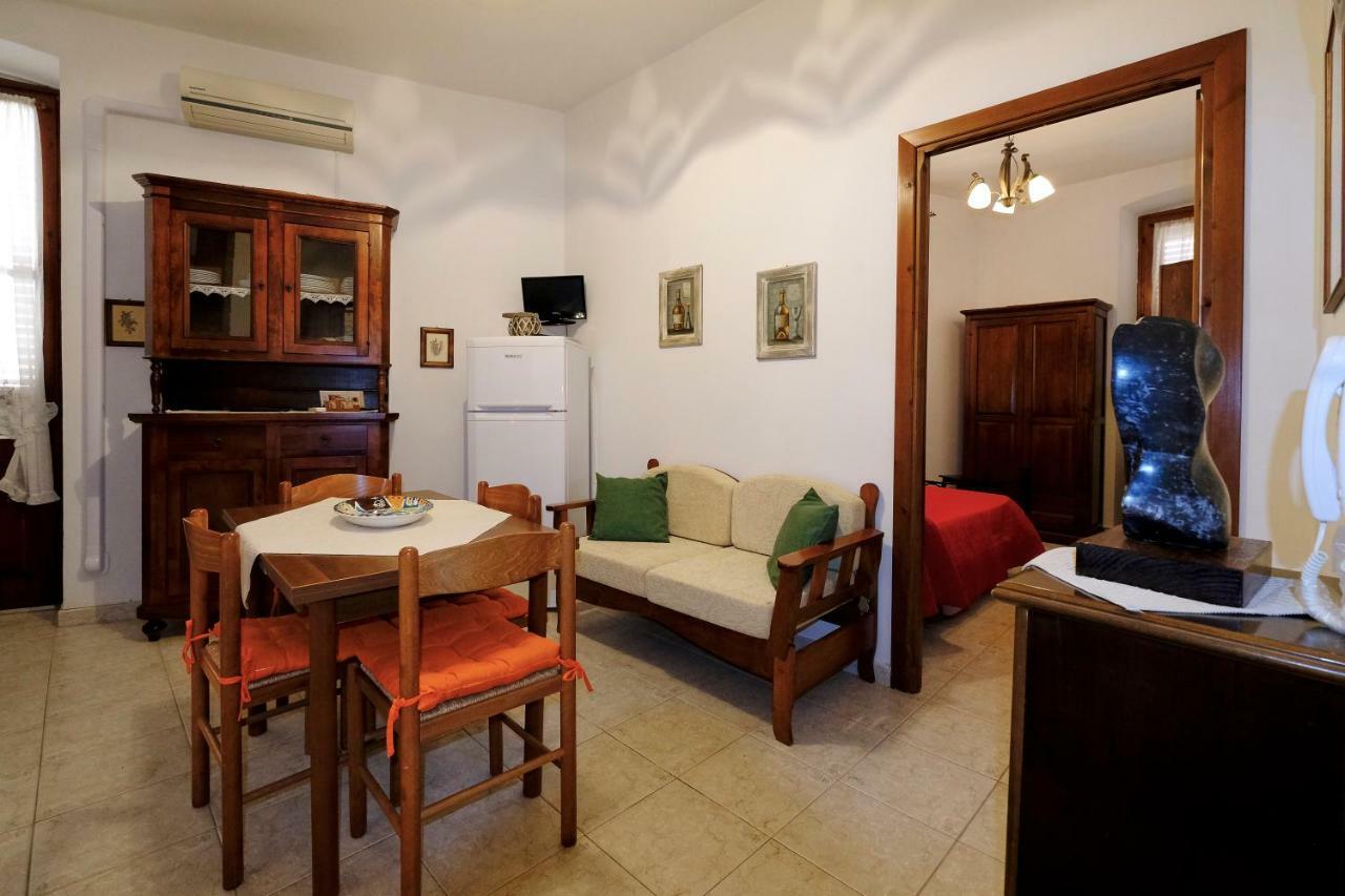 Bed&Breakfast L'Aquilino Iglesias Extérieur photo